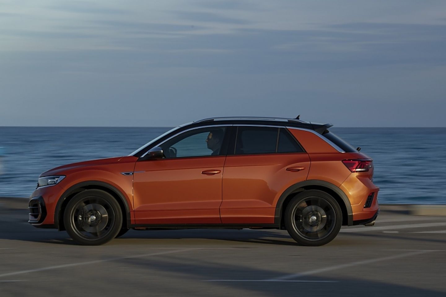 Der VW T-Roc R ist 4,35 Meter lang