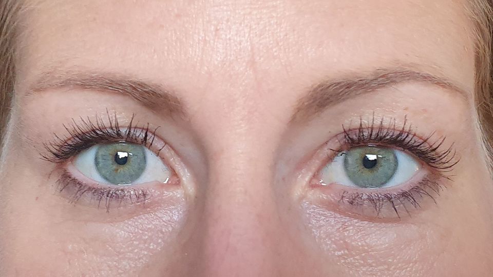 Schwarze Mascara (12ml) Waterproof & Schweißresistent Schwarze Mascara waterproof & schweißresistent