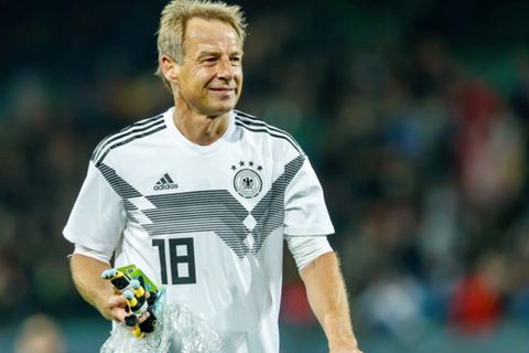 Fussball-WM im Wüstenstaat: Klinsmann freut sich auf WM in Katar – Twitternutzer antworten: "Schande für den besten Sport der Welt"