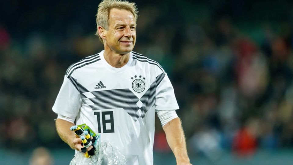 Fussball-WM im Wüstenstaat: Klinsmann freut sich auf WM in Katar – Twitternutzer antworten: "Schande für den besten Sport der Welt"