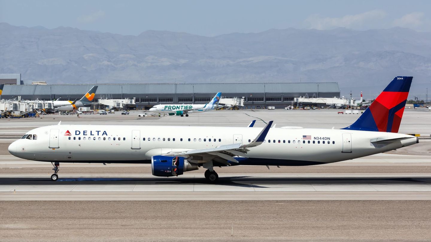 Die Frau gelangte offenbar unbemerkt und unkontrolliert an Bord des Delta-Fluges 1516