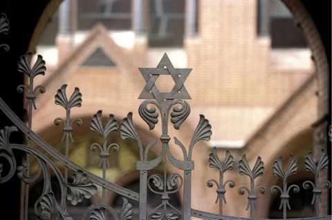 Davidstern am Eingangstor zur ältesten Synagoge Berlins
