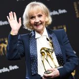 Im Jahr 2010 erhielt Pulver den "Bambi" für ihr Lebenswerk. Zwei Jahre später gab sie bekannt, keine Schauspielrollen mehr anzunehmen. Sie lebt zurückgezogen in einem Altersheim in ihrer Heimatstadt Bern. In ihrem Buch schrieb sie, sie lache weiter laut und gerne.