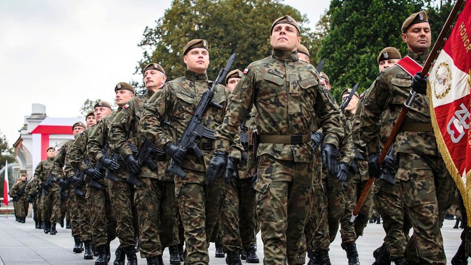 Freiwillige Paramilitärs Freiwillige Paramilitärs