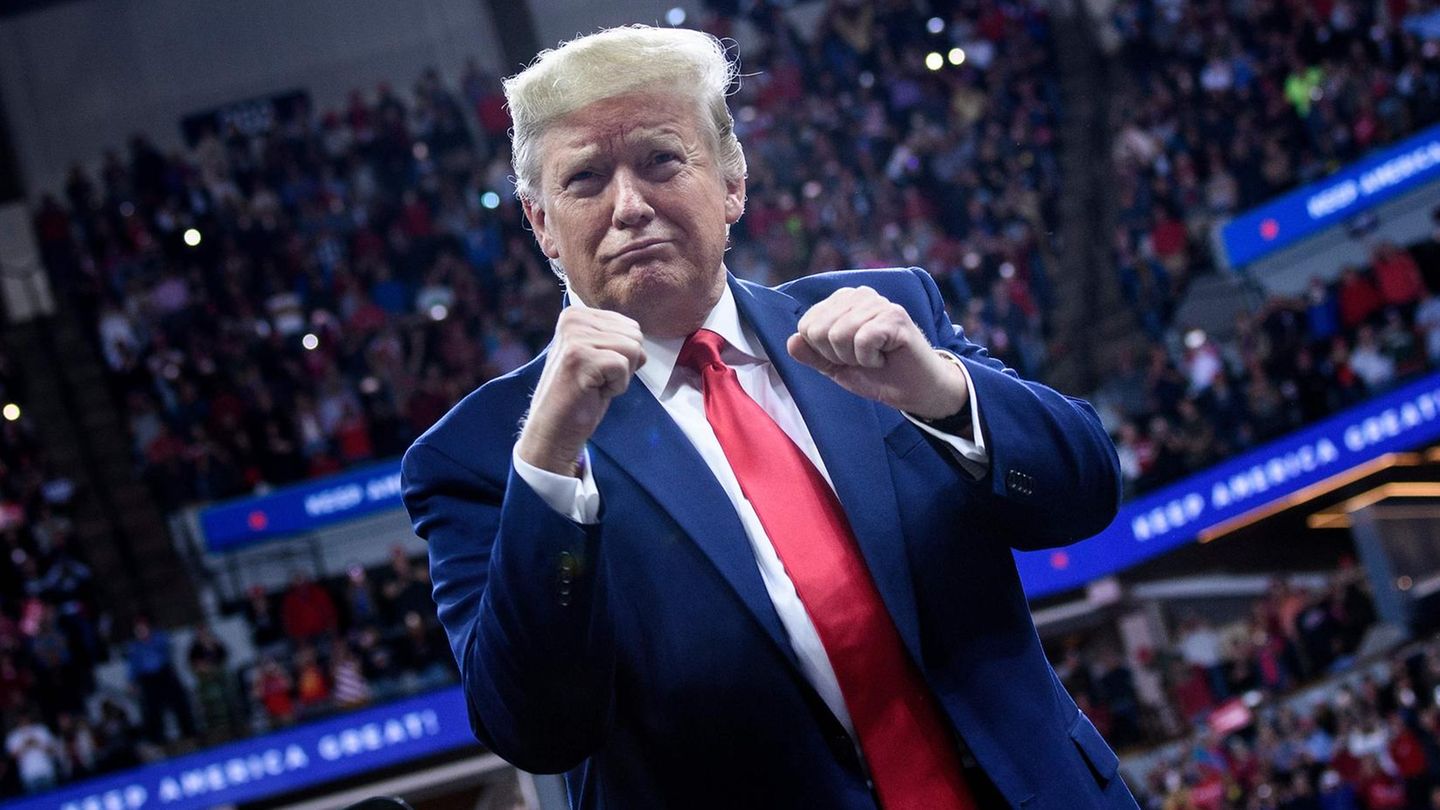 US-Präsident Donald Trump ballt die Fäuste