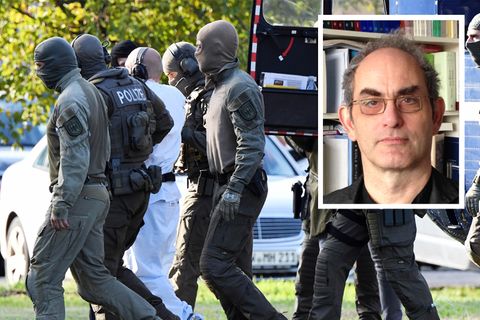 Der Attentäter von Halle wird von Polizisten aus einem Hubschrauber gebracht