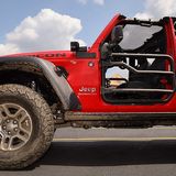 Auf dem Asphalt geht es souverän und komfortabel voran