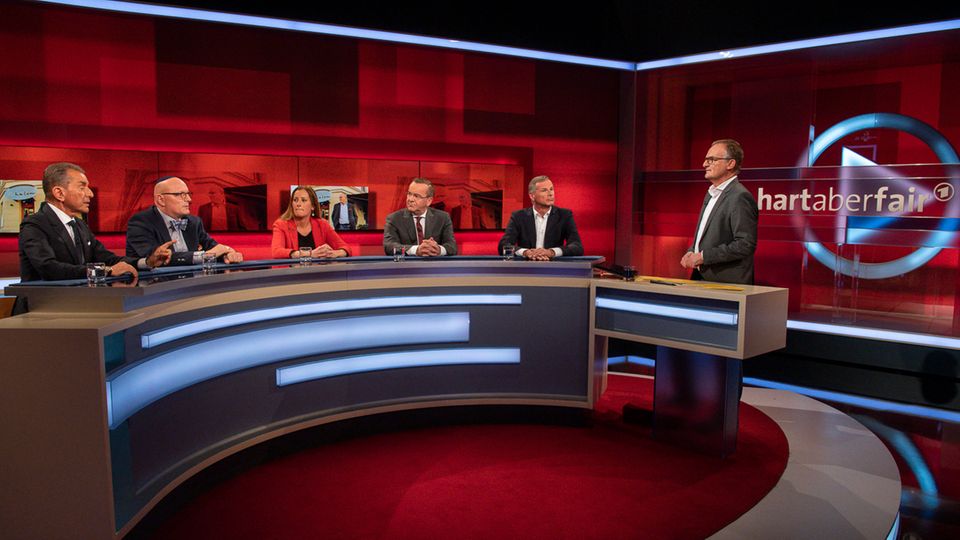 Zu Gast bei "Hart aber fair" Zu Gast bei "Hart aber fair"