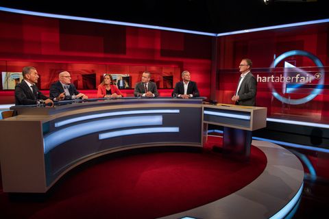 Zu Gast bei "Hart aber fair"