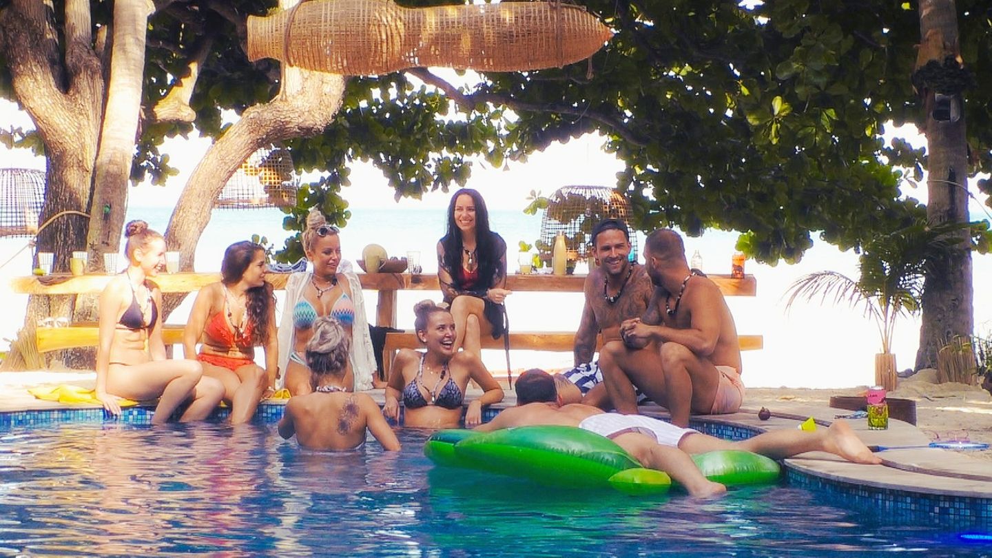 "Bachelor in Paradise"