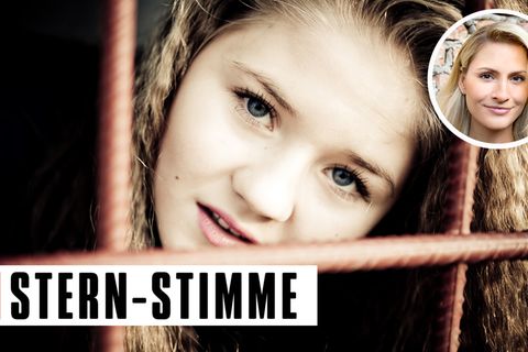 Mädchen hinter Gittern