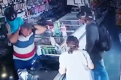 In Brasilien kommt es während eines Raubüberfalls zu einer kuriosen Szene