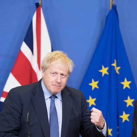 Großbritanniens Premierminister Boris Johnson (l.) und EU-Kommissionschef Jean-Claude Juncker