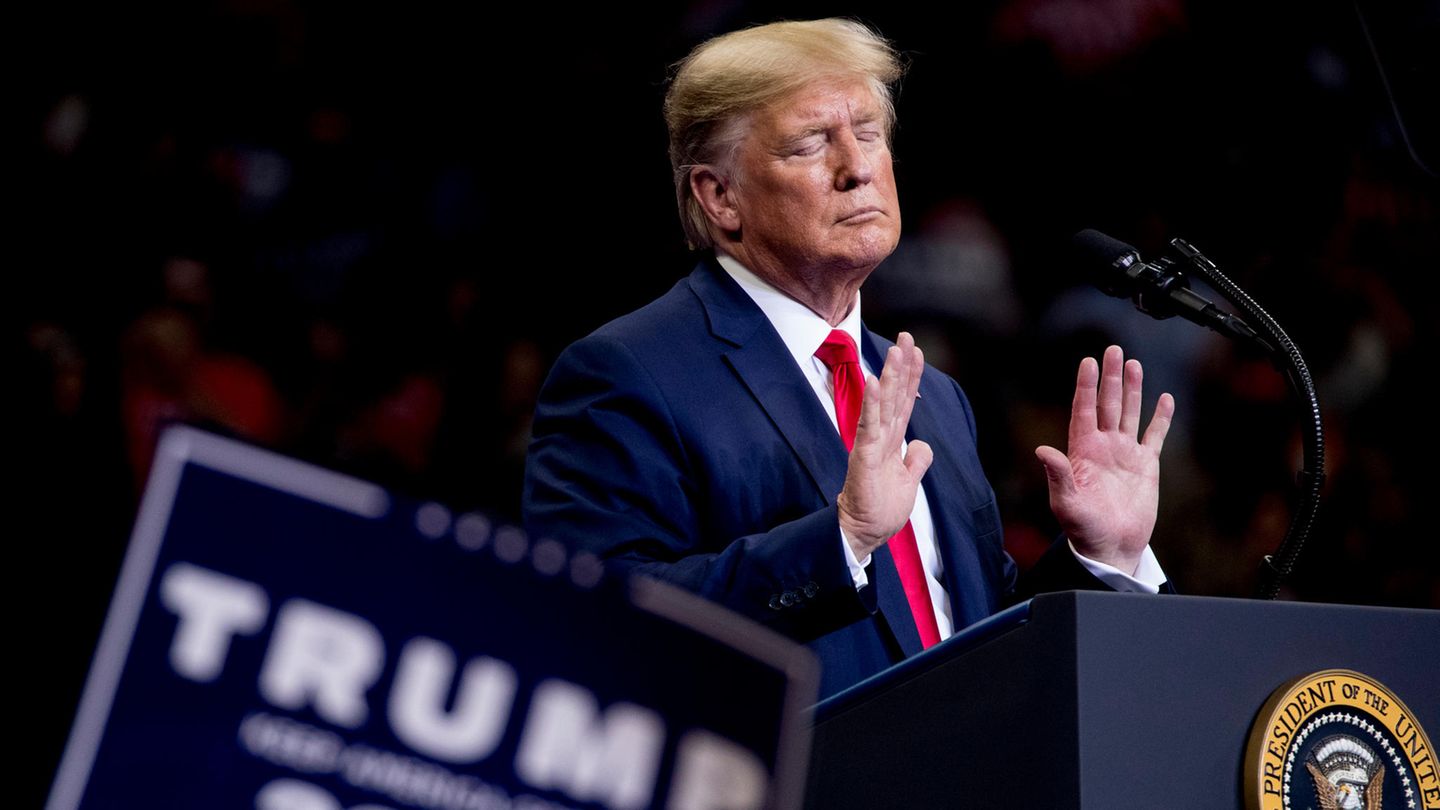Donald Trump, Präsident der USA, spricht bei einer Wahlkampfkundgebung