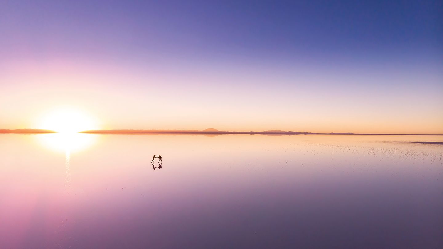 Sonnenaufgang über der Salar de Uyuni