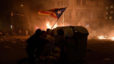 Am Rande der Demonstration in Barcelona kam es zu schweren Ausschreitungen