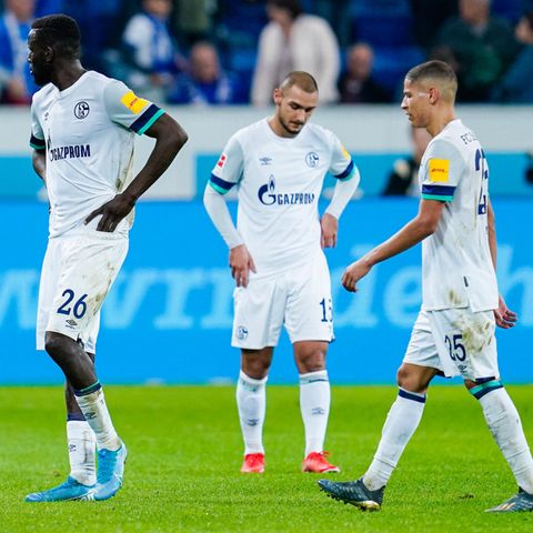 Enttäuschte Schalker nach der 2:0 Niederlage gegen Hoffenheim