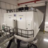 Flugsimulator von außen