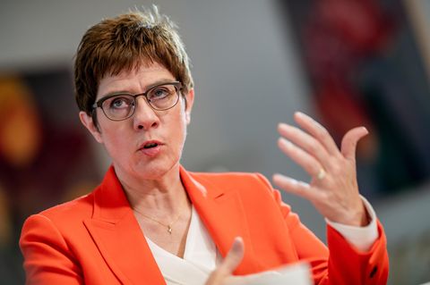 Verteidigungsministerin Annegret Kramp-Karrenbauer will der "humanitären Katastrophe" in Syrien nicht tatenlos zusehen
