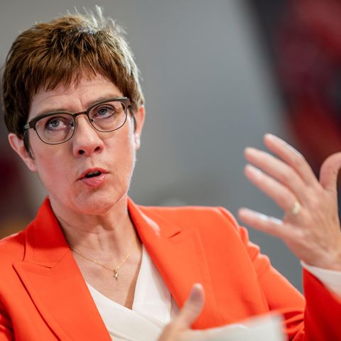 Verteidigungsministerin Annegret Kramp-Karrenbauer will der "humanitären Katastrophe" in Syrien nicht tatenlos zusehen