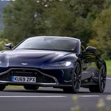Der Aston Martin Vantage AMR schafft 322 km/h Höchstgeschwindigkeit