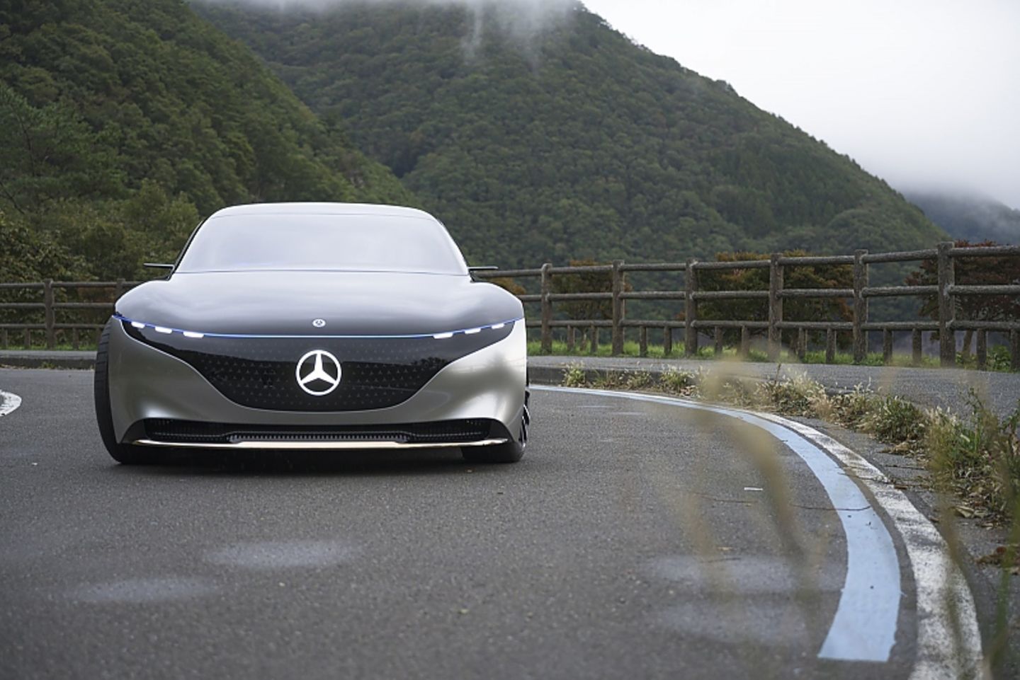 Mercedes Vision EQS