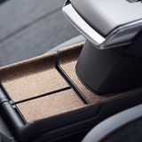 Die Applikationen in der Mittelkonsole stammen von recycelten Korken