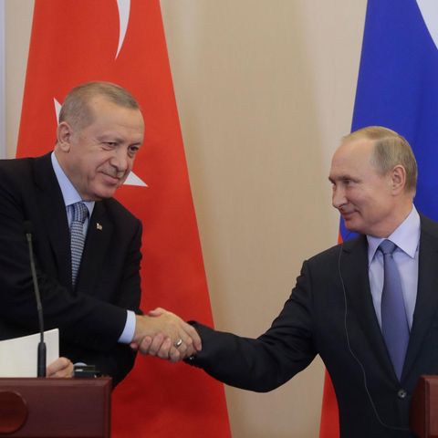 Der türkische Präsident Recep Tayyip Erdogan (l.) und sein russischer Amtskollege Wladimir Putin sind sich wegen Nordsyrien einig