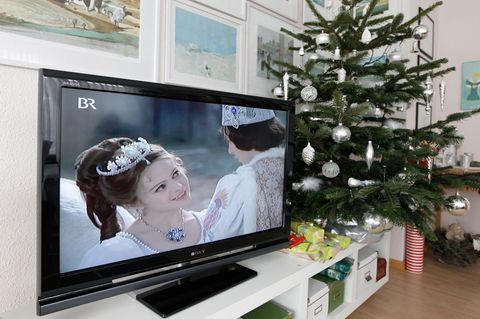 Zur Weihnachtszeit läuft in jedem Jahr der Filmklassiker "Drei Haselnüsse für Aschenbrödel"