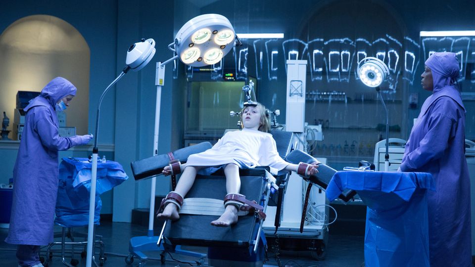 Junge im Gruselhaus: "Eli": Das ist der Trailer zum neuen Netflix-Horrorfilm Junge im Gruselhaus: "Eli": Das ist der Trailer zum neuen Netflix-Horrorfilm