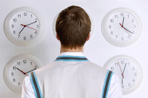 Viele Menschen leiden unter der Zeitumstellung (Symbolbild)