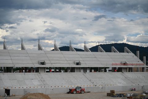 Blick auf das noch im Bau befindliche neue Stadion des SC Freiburg