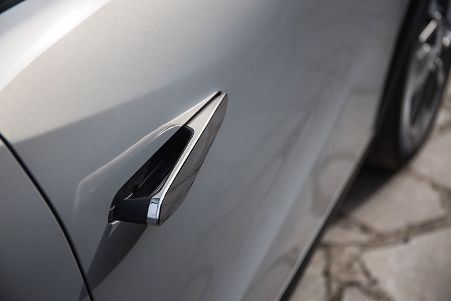 Die Türgriffe am DS 3 Crossback E-Tense sind versenkbar