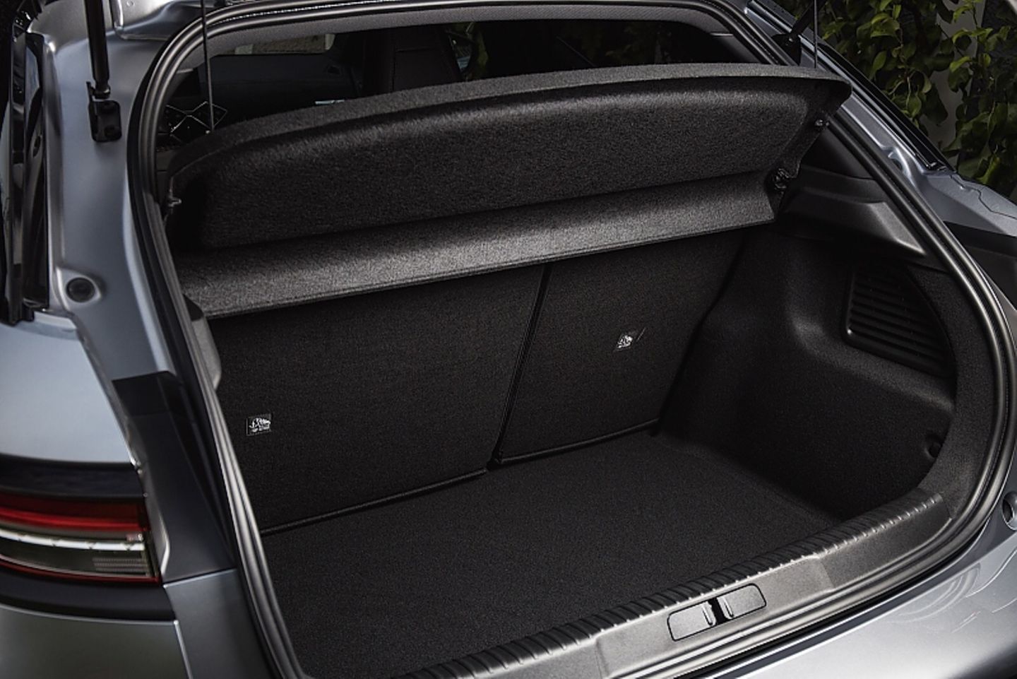 Der Ladelaum im DS 3 Crossback E-Tense bietet 350 Liter Stauraum