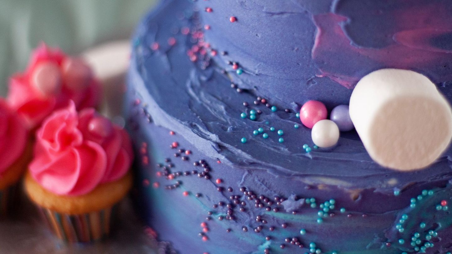 Die kleine Piper wünschte sich eine Meerjungfrauen-Torte – und bekam sie