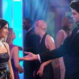 Streaming: Film Platz 4: "The Perfect Date" Und noch eine Rom-Com und nochmal Highschool: "The Perfect Date" verbindet die beiden Erfolgs-Garanten beim jungen Netflix-Publikum. Und kann so trotz moderater Kritik 48 Millionen Abrufe verbuchen.