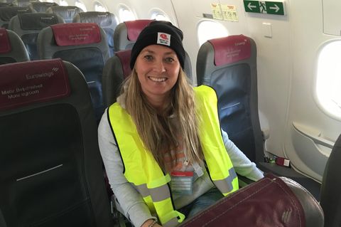 Stern-Reporterin Jessica Kröll in einem A320.