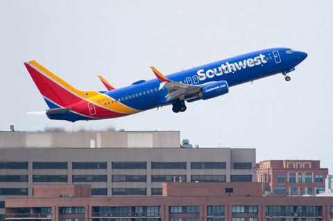 Ungeheuerlicher Vorwurf: Piloten sollen Spy-Cam auf Bordtoilette platziert und den Livestream im Cockpit verfolgt haben