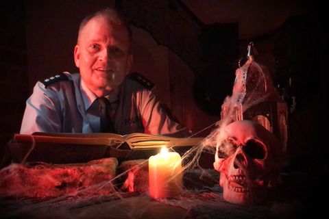 Vermeintliche Lappalien: Halloween-Streiche: Polizei Bochum klärt per Gruselvideo über rechtliche Konsequenzen auf