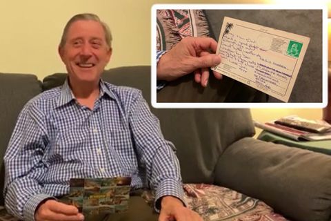 Jim Green findet ein Überraschung in der Post: Eine Postkarte an seine Eltern aus dem Jahr 1991