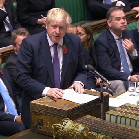Boris Johnson während der Debatte vor der Abstimmung über eine Neuwahl am 12. Dezember