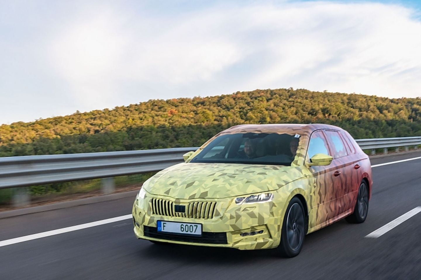 Die Diesel mit mindestens 110 kW / 150 PS können auch mit einem Allradantrieb kombiniert werden