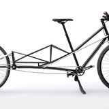 Auf dem Foto sind die Umlenk-Ritzel vor dem Hinterrad gut zu erkennen.