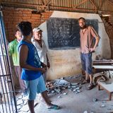 v.l.: Architekt, Lehrer, Dorfbewohner, Philippe Valentin (Krankenpfleger), Anabela Valentin (Krankenschwester)