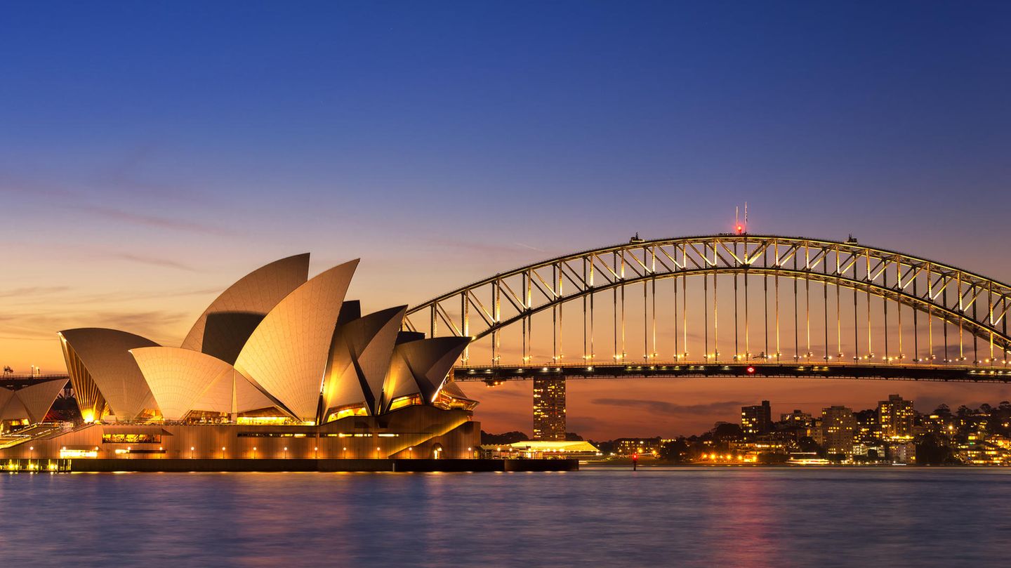 Nach dem Abitur ab nach Down under: Zum Work-and-Travel-Jahr zieht es viele junge Deutsch nach Australien. Seit Anfang 2017 wurde eine "Backpacker-Steuer" erhoben.
