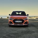 Der schwarze Oktagon-Kühlergrill verströmt Q-Flair