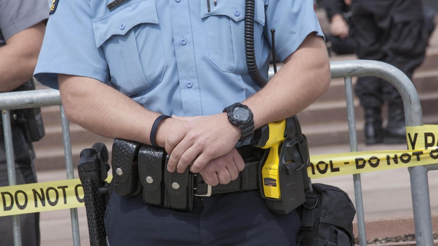 Ein Polizist in den USA hat eine Millionen-Entschädigung zugesprochen bekommen