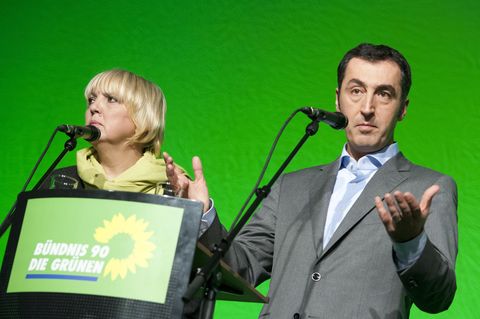 Claudia Roth und Cem Özdemir am Rednerpult