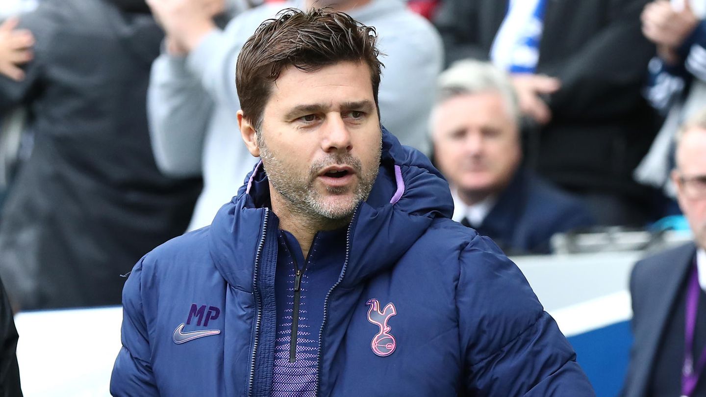Mauricio Pochettino  Der Argentinier arbeitet nunmehr in seinem sechsten Jahr bei Tottenham Hotspur. Mittlerweile gilt die Beziehung aber als abgenutzt, aktuell rangiert Tottenham nur auf Platz elf der Premier League. Aber noch sitzt Pochettino bei den Londonern auf der Trainerbank. Was noch gegen ihn spricht: Er hat noch keine Titel gewonnen und wäre auch nicht sofort verfügbar.  Wahrscheinlichkeit: gering