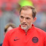 Thomas Tuchel  Thomas Tuchel wollten die Bayern schon einmal verpflichten. Zumindest Karl-Heinz Rummenigge wollte das, nur Uli Hoeneß stellte vor zwei Jahren quer, bis Tuchel schließlich bei Paris Saint-Germain unterschrieb. Die Folge war, dass die Bayern einen auf diesem Niveau unerfahrenen Trainer namens Niko Kovac holten. Thomas Tuchel sitzt allerdings fest im Sattel bei PSG. In der Liga und in der Champions League steht Paris jeweils mit großen Vorsprung an der Tabellenspitze. Aber man sollte niemals nie sagen.      Wahrscheinlichkeit: gering